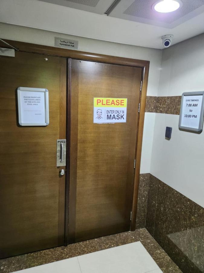 Furnished Studio Apartment Near Business Bay Metro Station 迪拜 外观 照片