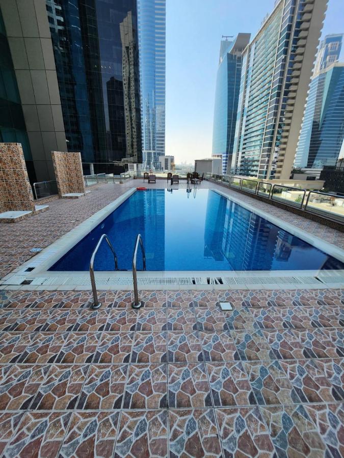 Furnished Studio Apartment Near Business Bay Metro Station 迪拜 外观 照片